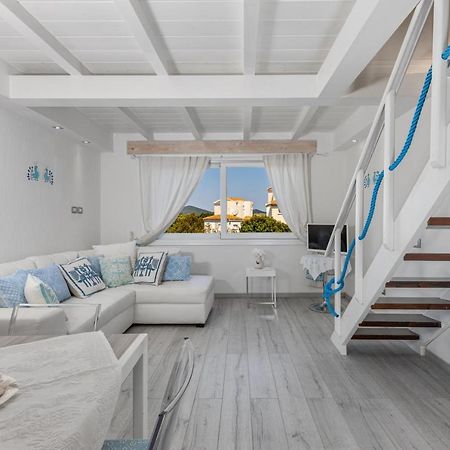 Giglio Apartment Vista Mare E Parcheggio Privato Porto Rotondo Εξωτερικό φωτογραφία